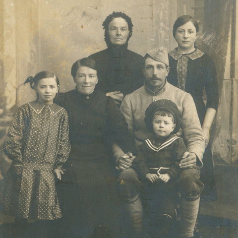 World War I French Soldier Photo Postcard - Family Portrait