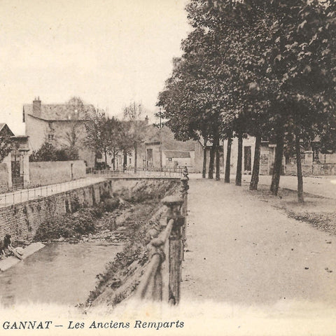 France Gannat Les Anciens Remparts Vintage Postcard